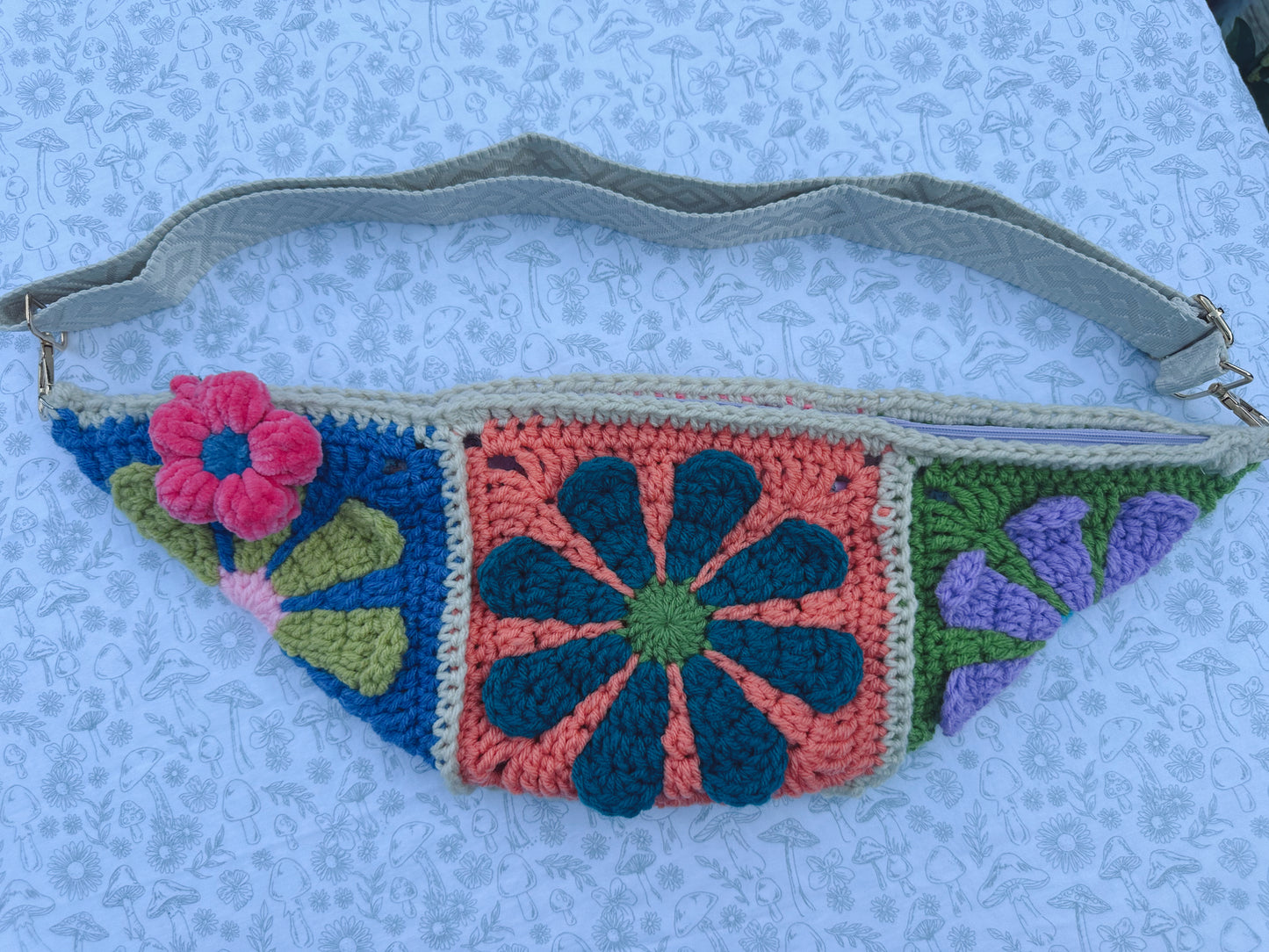 Garden Riot Sling-Crochet crossbody